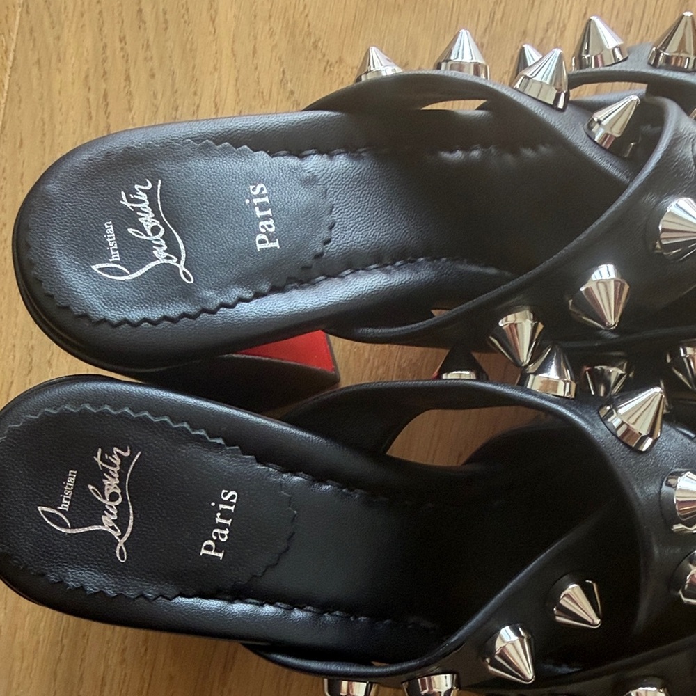 Christian Louboutin Black Leather Spike-Embellished Slide Mules - Picture 4 of 6